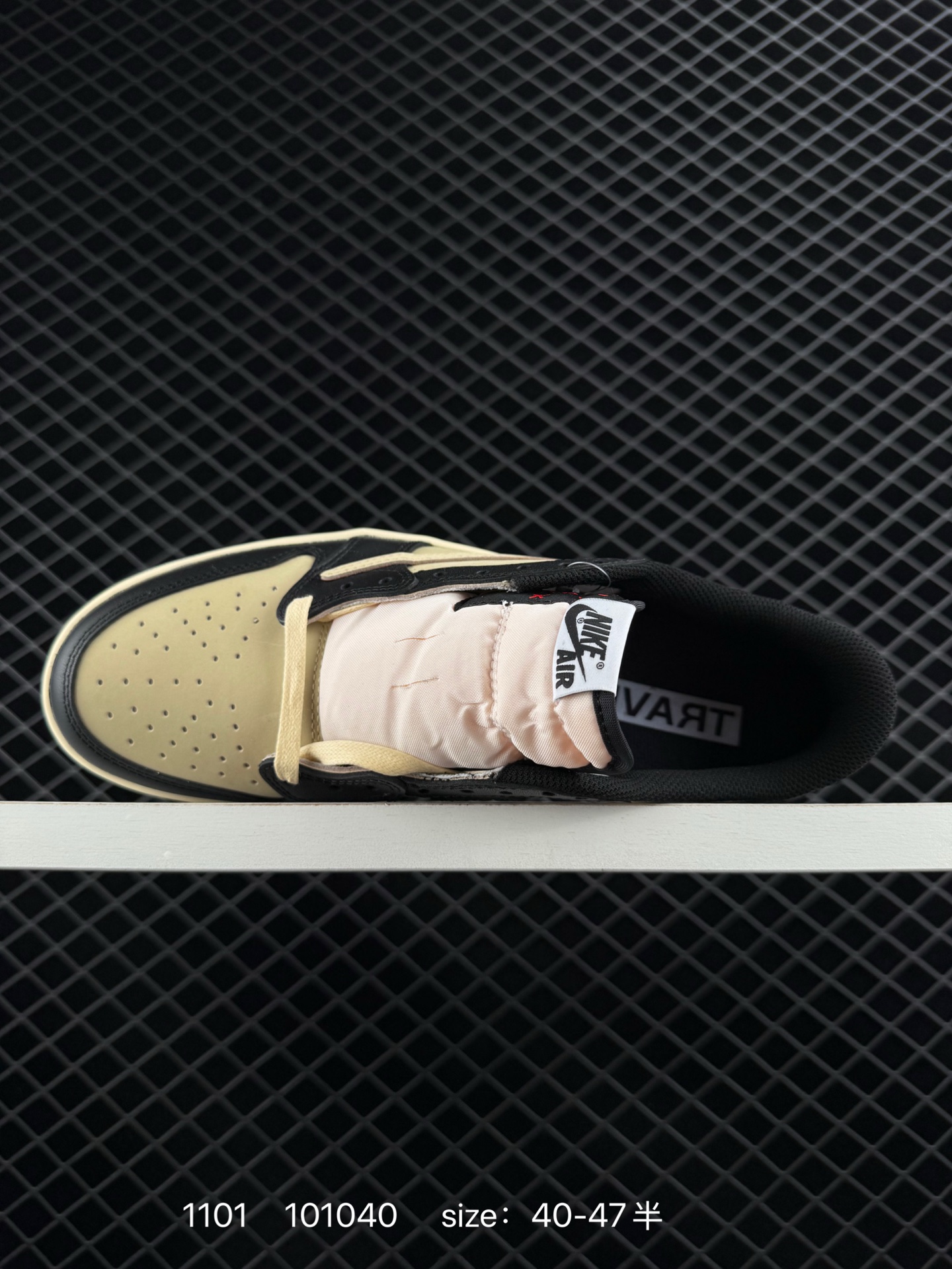 Travis Scott x Air Jordan 1 ” Reverse Mocha “